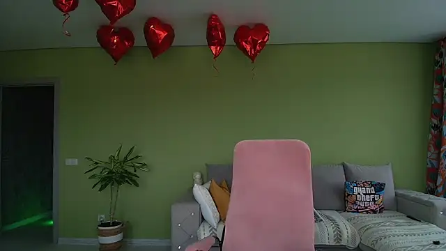 Cuddle Cat online show from June 2026 06:12:01 AM