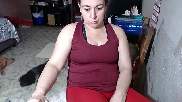 Barbiegomez online show from April 2026 06:41:01 PM