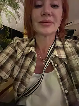 Snapshot of Jullia_Moor chatting on June 2026 08:14:02 PM Jullia Moor online show from June 2026 08:14:02 PM