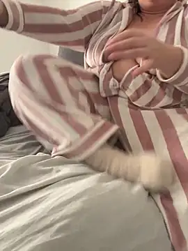 sweeti Em online show from February 2026 09:51:02 AM