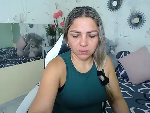 cum bigass online show from December 2025 12:15:02 PM