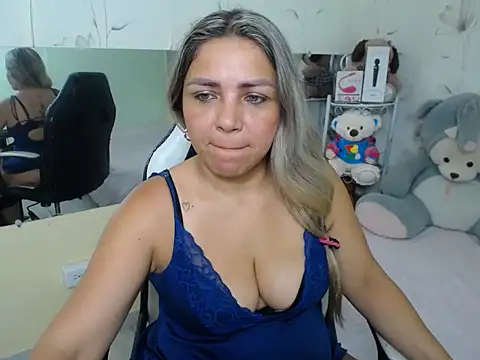 cum bigass online show from November 2025 12:31:01 PM