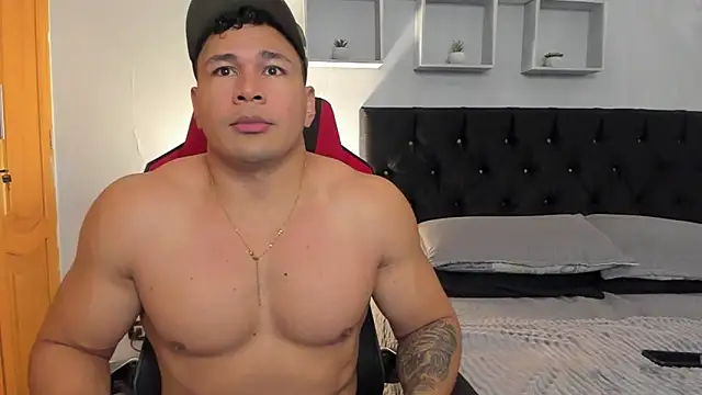 tyler hank01 online show from April 2026 08:48:01 PM
