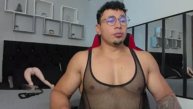 tyler hank01 online show from October 2025 06:07:02 PM
