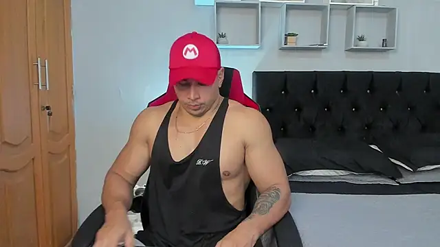 Snapshot of tyler_hank01 chatting on November 2025 08:35:01 PM tyler hank01 online show from November 2025 08:35:01 PM