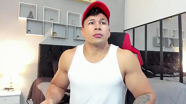 Snapshot of tyler_hank01 chatting on December 2025 08:47:01 PM tyler hank01 online show from December 2025 08:47:01 PM