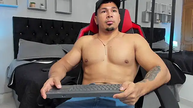 tyler hank01 online show from March 2026 12:05:01 AM