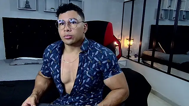 tyler hank01 online show from February 2025 01:47:02 AM