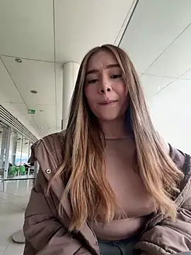 sammbunny online show from April 2026 08:37:02 PM