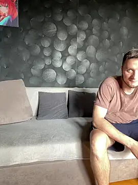 Kiscsillagg online show from May 2026 01:44:02 PM