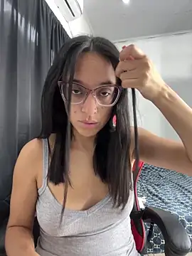 Snapshot of Ninnfa chatting on February 2025 09:20:02 PM Ninnfa online show from February 2025 09:20:02 PM