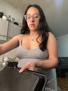 Snapshot of Ninnfa chatting on September 2025 02:01:01 PM Ninnfa online show from September 2025 02:01:01 PM