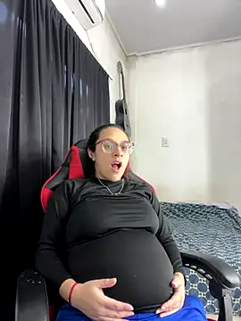 Snapshot of Ninnfa chatting on September 2025 04:02:01 PM Ninnfa online show from September 2025 04:02:01 PM