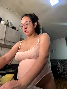 Snapshot of Ninnfa chatting on October 2025 03:02:02 PM Ninnfa online show from October 2025 03:02:02 PM