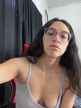 Snapshot of Ninnfa chatting on March 2025 02:01:01 PM Ninnfa online show from March 2025 02:01:01 PM