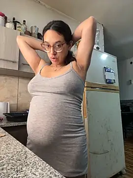 Snapshot of Ninnfa chatting on September 2025 01:57:02 PM Ninnfa online show from September 2025 01:57:02 PM