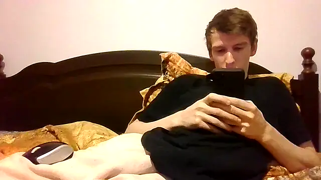 Snapshot of LuxxFin chatting on December 2024 07:11:02 PM LuxxFin online show from December 2024 07:11:02 PM