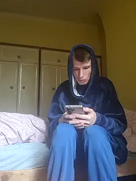 Snapshot of LuxxFin chatting on November 2025 02:09:02 PM LuxxFin online show from November 2025 02:09:02 PM