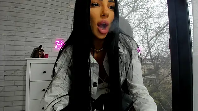 Britney Charm  online show from December 2025 06:36:01 AM