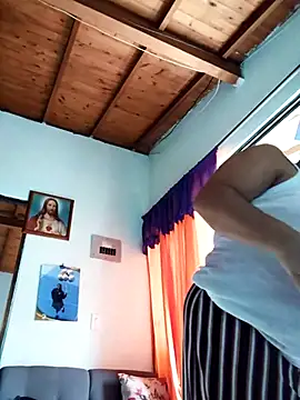 Monseratte21 online show from November 2025 07:46:02 PM