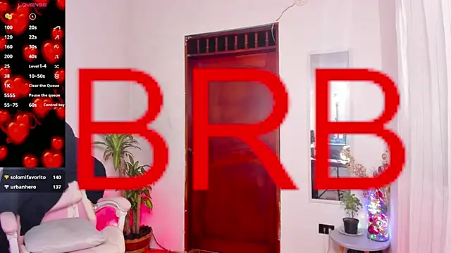 Snapshot of KiaMiller chatting on February 2025 01:21:01 AM KiaMiller online show from February 2025 01:21:01 AM