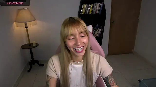 Saucy Jenn online show from February 2026 03:39:01 AM