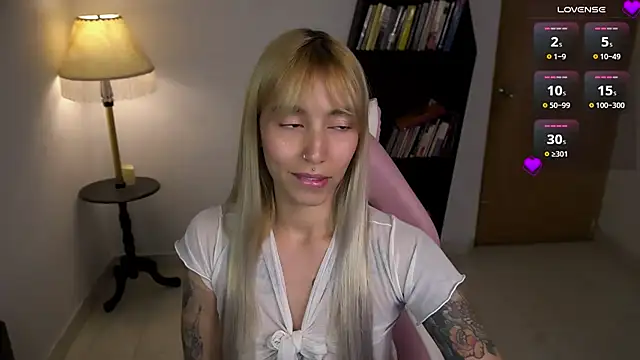 Saucy Jenn online show from February 2026 03:39:02 AM