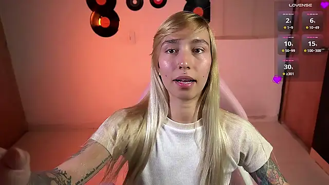 Saucy Jenn online show from March 2026 03:29:01 AM