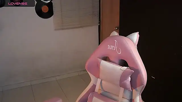 Saucy Jenn online show from May 2026 03:24:01 AM