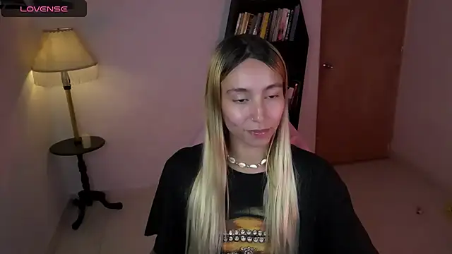 Saucy Jenn online show from January 2026 03:32:01 AM