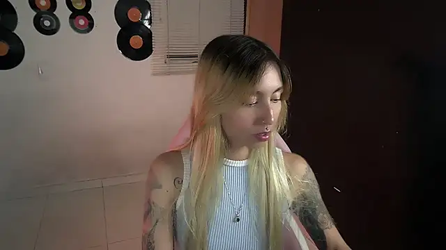 Snapshot of Saucy_Jenn chatting on July 2026 05:03:01 AM Saucy Jenn online show from July 2026 05:03:01 AM