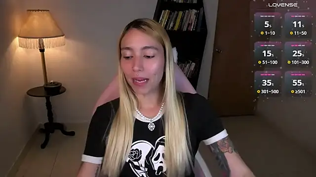 Saucy Jenn online show from November 2025 02:23:02 AM