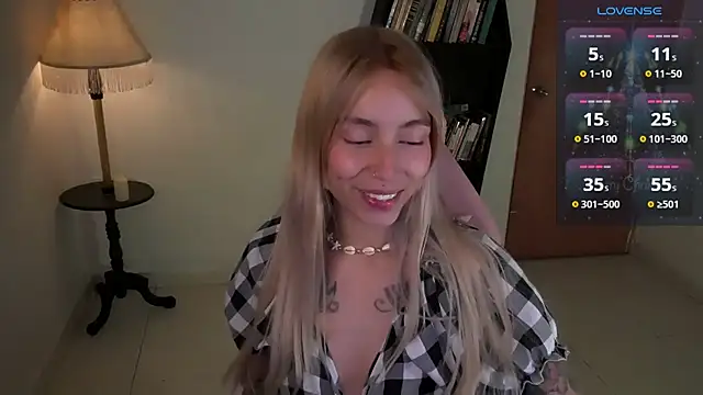 Saucy Jenn online show from January 2026 02:37:02 AM