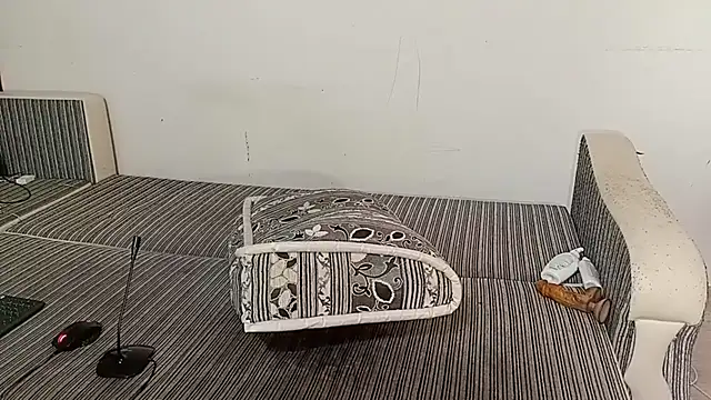 LuxMelys online show from September 2025 03:06:02 AM