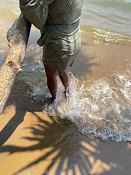  Cute ariana  online show from March 2026 07:10:01 AM