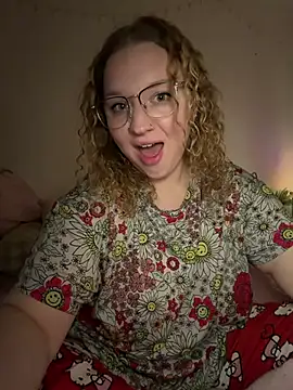 EmmieRae online show from March 2026 07:08:01 AM