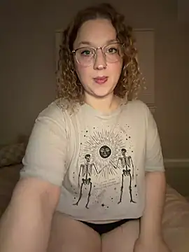 EmmieRae online show from May 2026 05:07:01 AM