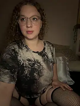 EmmieRae online show from November 2025 05:03:01 AM