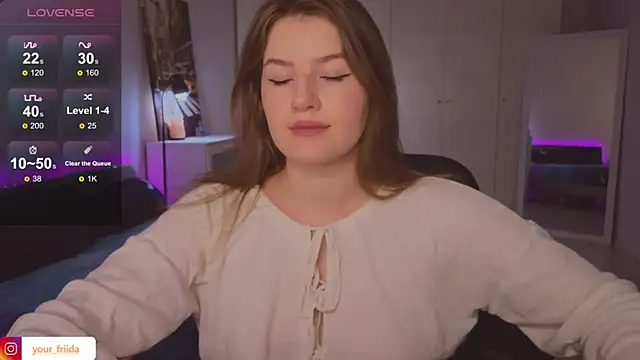 Snapshot of alwaysfrida chatting on November 2025 01:39:02 PM alwaysfrida online show from November 2025 01:39:02 PM