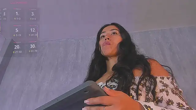 Valentinne z online show from September 2025 03:56:01 PM