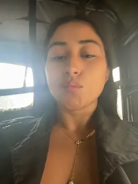 Valentinne z online show from May 2026 03:11:02 PM