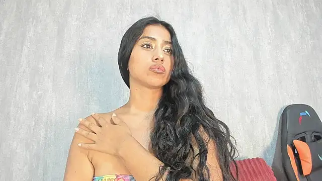 Valentinne z online show from February 2025 02:52:01 AM