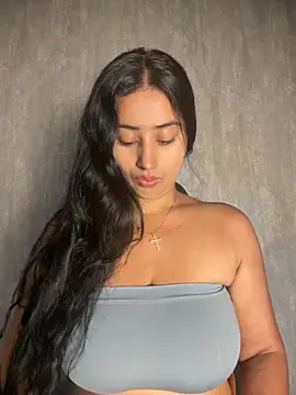 Valentinne z online show from March 2026 11:27:01 AM