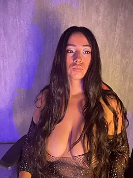 Valentinne z online show from January 2026 01:45:02 AM