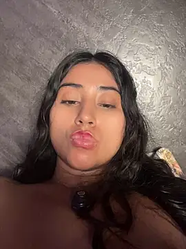 Valentinne z online show from June 2026 02:33:01 PM