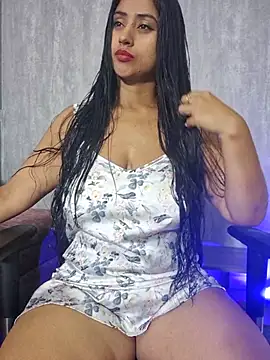 Valentinne z online show from October 2025 04:38:01 AM
