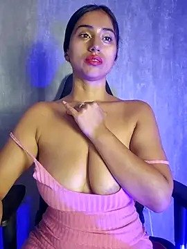 Valentinne z online show from February 2025 03:26:01 PM