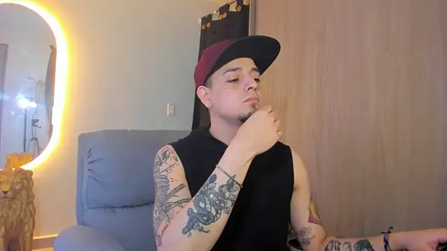 alejandro calderon1 online show from February 2025 04:42:02 AM