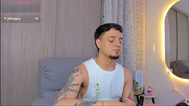 alejandro calderon1 online show from November 2025 06:19:01 AM