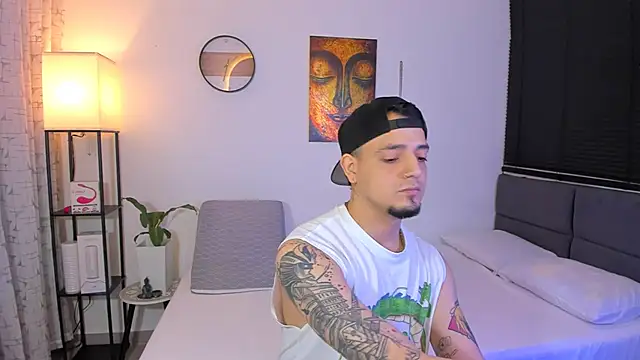 alejandro calderon1 online show from May 2026 04:29:01 AM